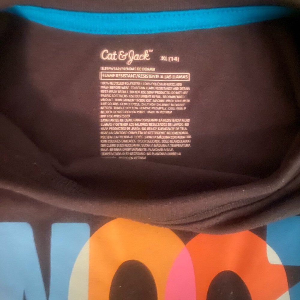 💙 Cat & Jack Black Pajama Set with Colorful Print 💙 - Picture 4 of 6